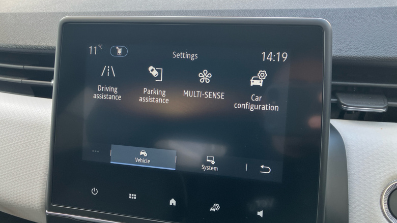 Renault Clio 1.6 E-TECH full hybrid 145 Techno 5dr Auto Hybrid Hatchback